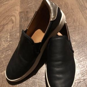 Ugg Slip Ons Black Leather 8 like new